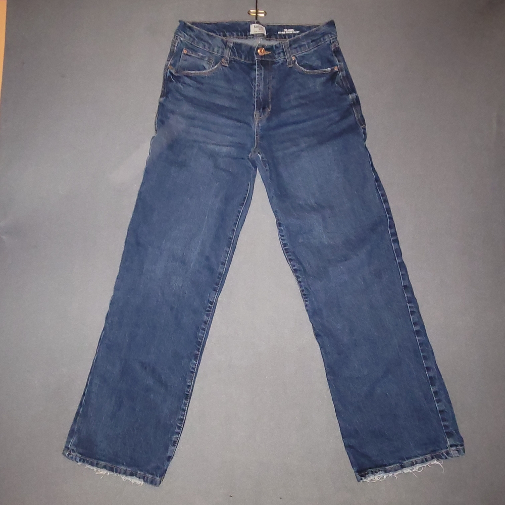 Kensie Jeans Denim The Aubrey High Rise Relaxes Straight Jeans